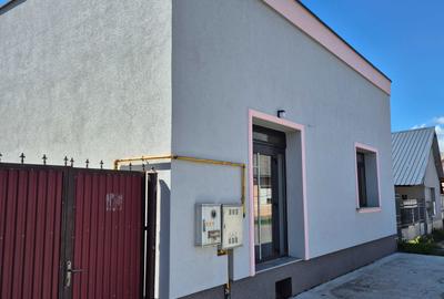 Casă cu 3 camere în Central