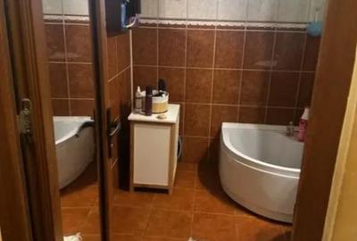 Apartament cu 2 camere decomandat în C5 - 2