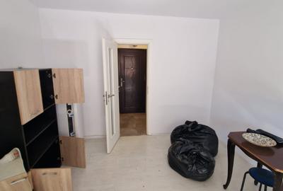 Garsoniera 5 miute metrou 1 Decembrie Garsoniera 5 miute metrou 1 Decembrie - 3