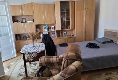 Casă individuală cu 3 camere cu Canalizare în Central - 6