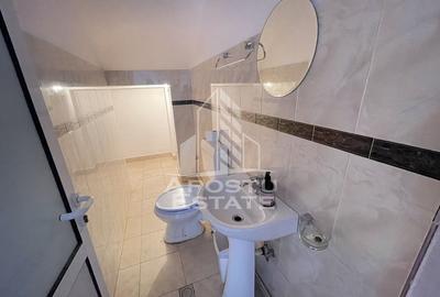 Spațiu comercial, de 150 mp, în P-ța Maria - 12