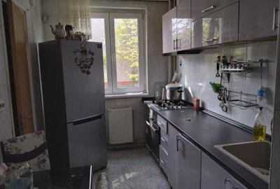 Apartament cu 3 camere semidecomandat în Giurgiului - 2