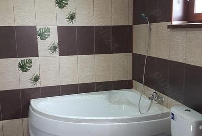 Casă cu 5 camere cu Teren 1800 Mp în Central - 4