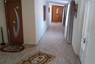 Casă cu 4 camere cu Teren 5200 Mp în Rădăuți - 9