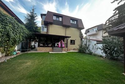 Casă individuală cu 6 camere cu Canalizare în Băneasa - 2