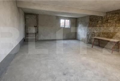 Casă cu 4 camere cu Teren 900 Mp în Central - 2