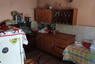 Casă cu 3 camere în Central