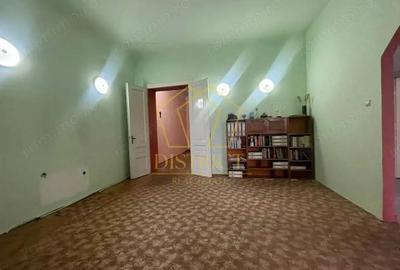 Apartament spatios in cladire istorica cu gradina I Zona Centrala