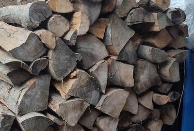 Casă cu Teren 1000 Mp în Central