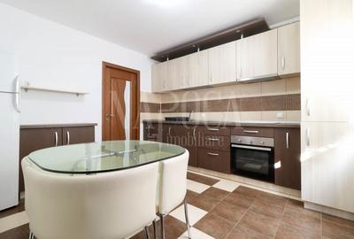 Apartament cu 4 camere decomandat în Central - 3