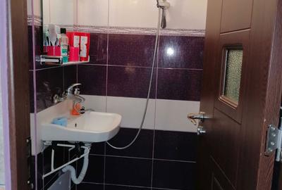 Apartament cu 2 camere semidecomandat în Republicii