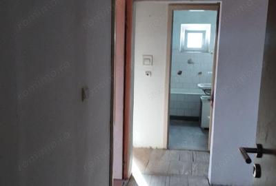 Apartament 3 camere decomandat - 10