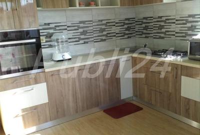 Casă cu 7 camere cu Teren 614 Mp în Dumbrăvița - 5