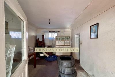 Casă cu 4 camere cu Teren 2243 Mp în Românești - 8