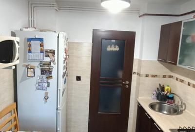 Apartament cu 3 camere decomandat în Alexandru cel Bun - 8