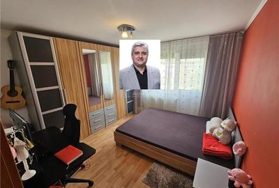 Apartament cu 2 camere decomandat, mobilat în Micro I - 1