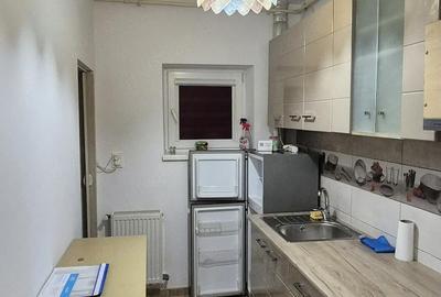Apartament cu 2 camere nedecomandat în Centrul Civic