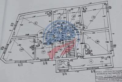 Casă cu Teren 247 Mp în Central - 2