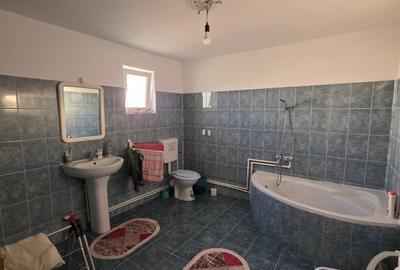 CASĂ P+E+M, 2340 mp teren - VALEA MĂRULUI - 12