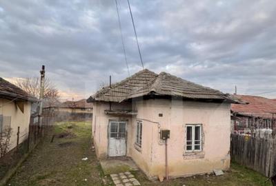 Teren de 376 mp, în Brestei