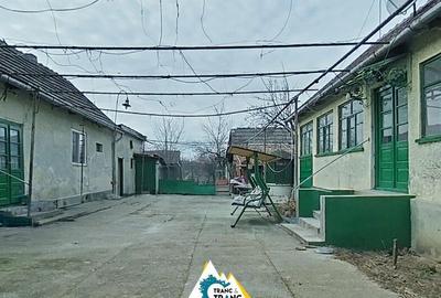 Casa traditionala cu 4 camere, in Cuvin - 13