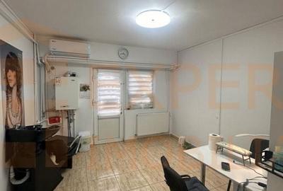 Spațiu comercial, de 200 mp, în Central - 9