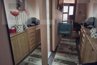 Casă cu 7 camere cu Teren 550 Mp în Central - 9