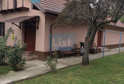 Casă cu 3 camere cu Canalizare în Lipănești - 1