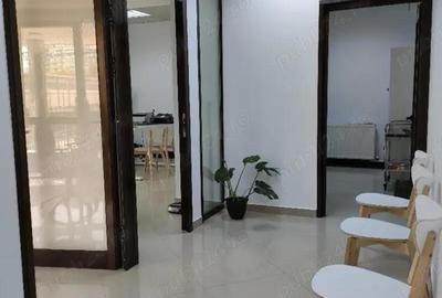 Spațiu comercial, de 35 mp, în Central - 2