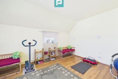 Casă individuală cu 9 camere cu Canalizare în Săcălaz - 36