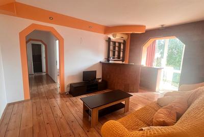 Apartament 3 camere - zona  Astra - 1