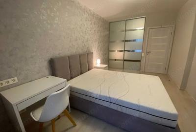 Apartament cu 3 camere decomandat în Obor - 12