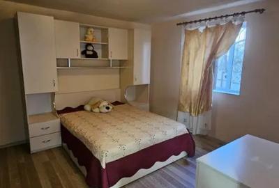 Casă cu 3 camere cu Teren 1090 Mp în Pielești - 3