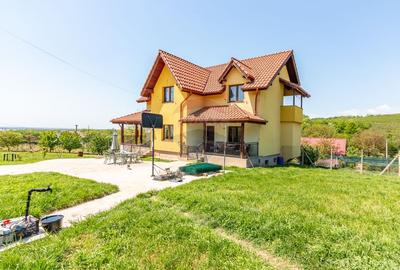Casă individuală cu 7 camere cu Teren 1000 Mp în Gâlmeia - 1