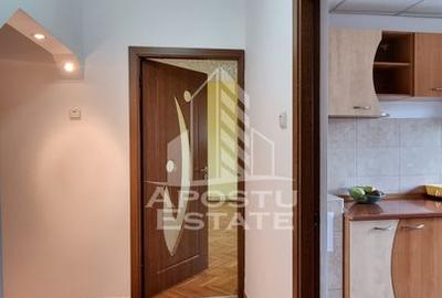 Apartament 4 camere, decomandat, etaj intermediar, Calea Lipovei - 3