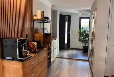 Casă cu 7 camere cu Teren 820 Mp în Central - 11