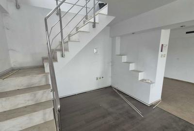 Apartament cu 4 camere decomandat în Popoveni - 4
