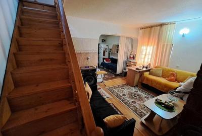 Casă cu 3 camere cu Teren 1115 Mp în Poarta Albă - 4