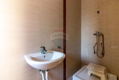 Casă cu 6 camere cu Teren 260 Mp în Tunari - 14