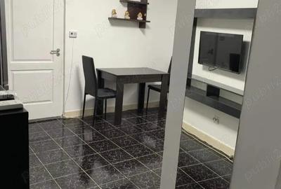 Garsonieră decomandată în Central - 8