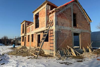 Casă cu 4 camere cu Teren 250 Mp în Central - 14