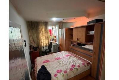 Apartament cu 4 camere semidecomandat în Apărătorii Patriei - 5