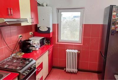Apartament cu 4 camere decomandat în Galata - 1