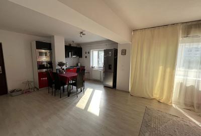 Apartament cu 3 camere decomandat în Central - 3
