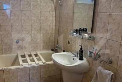 Apartament cu 3 camere semidecomandat, mobilat în Solidarității - 2