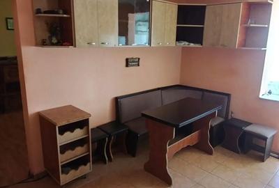 Apartament cu 2 camere decomandat în Est - 1