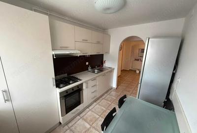 Apartament cu 2 camere decomandat în Văcăresti - 2