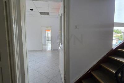 Casă individuală cu 7 camere cu Canalizare în Moșilor - 13