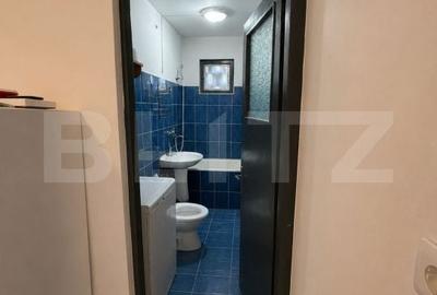 Apartament cu 3 camere semidecomandat în Central - 1