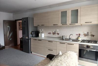 Apartament cu 3 camere decomandat în Central - 3